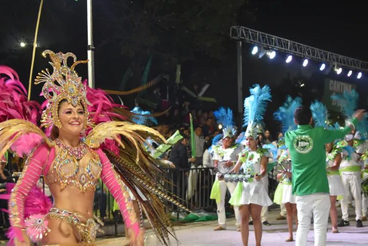 Este fin de semana arrancan los carnavales en Chaco el cronograma